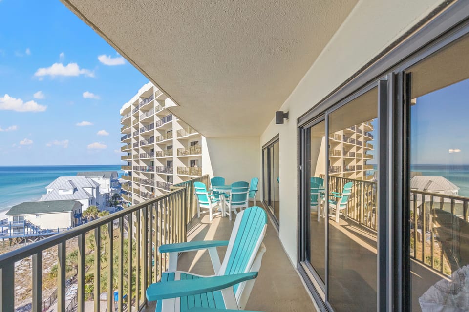 Balcony with Beachfront View and Outdoor Furniture