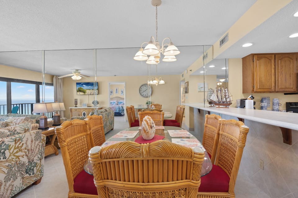Dining Table with 6 Chairs