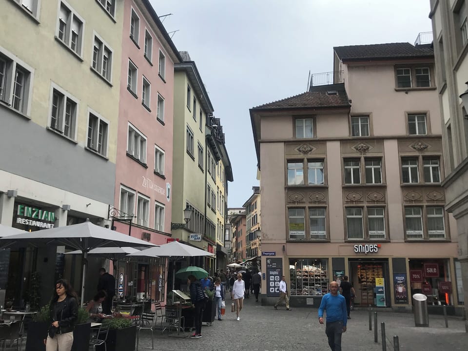 Shopping mall