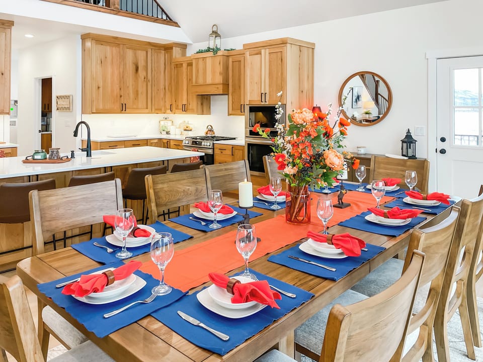  Celebrate with loved ones under vaulted ceilings and big views