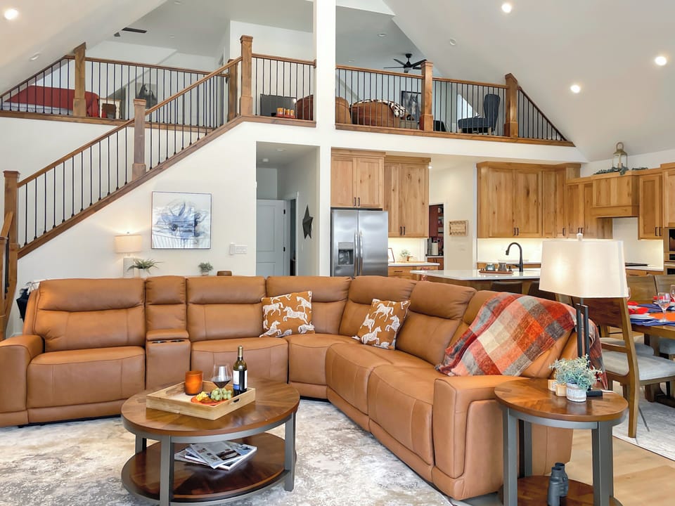  Open concept living with vaulted ceilings creates an airy, welcoming space