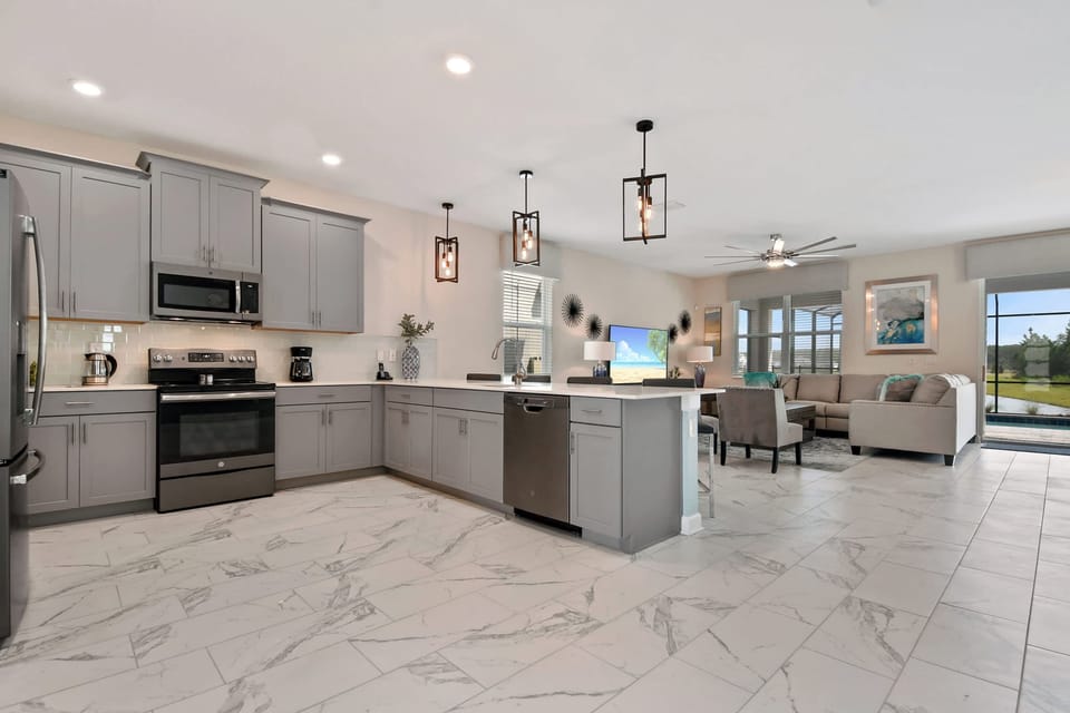 House | 9 bedrooms