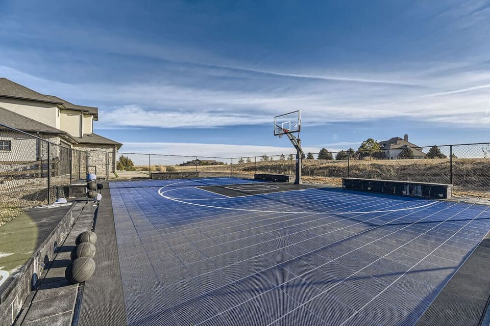 Sport court