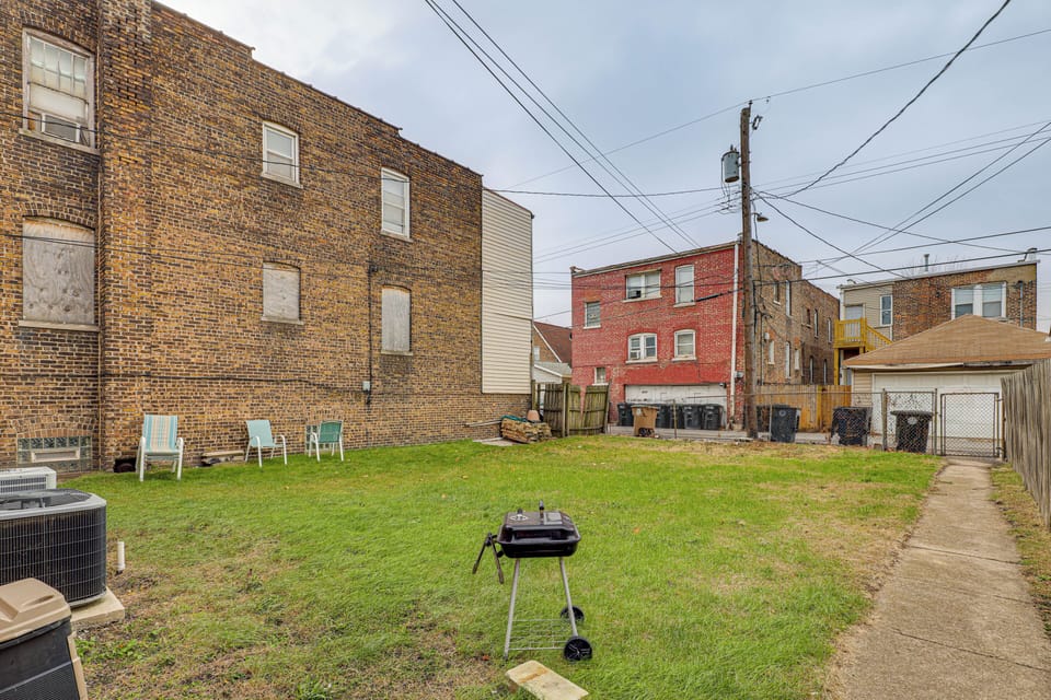 Yard | Charcoal Grill