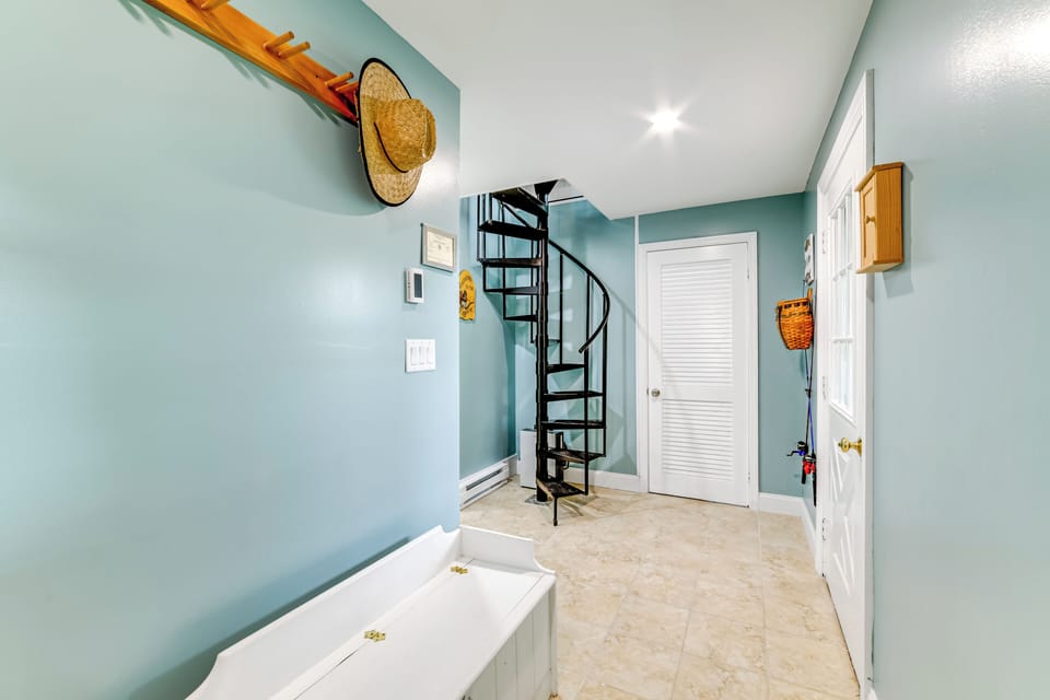 Mudroom | Ground-Level Entrance