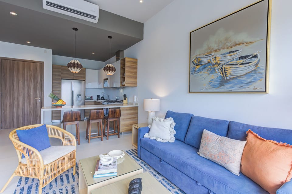 Superior Apartment, Balcony, City View | Living area | Smart TV