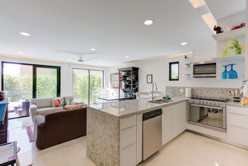 Comfort Apartment, Balcony | Private kitchen | Full-size fridge, stovetop, coffee/tea maker, blender