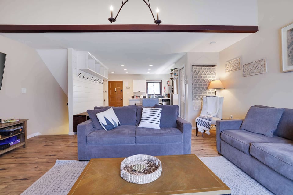 Living Room: Bright and inviting with stylish seating and a warm, welcoming ambiance!