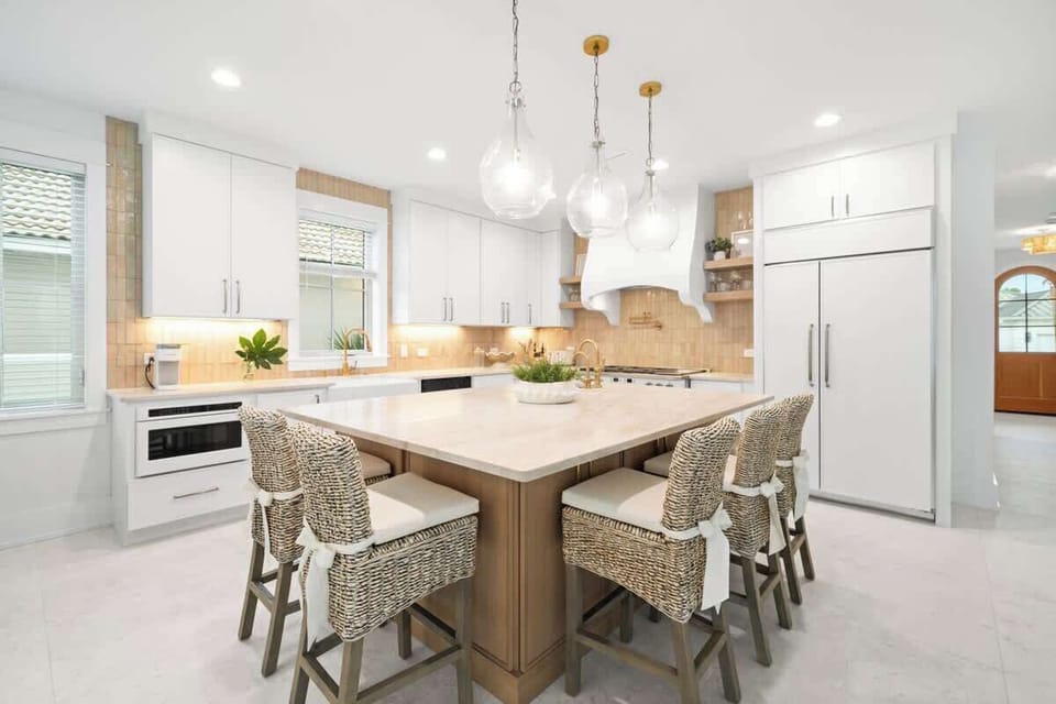 Ultra Luxe Kitchen + Chef's Dream; Bar Seating for 4-6 Guests with Stunning Marble Countertops