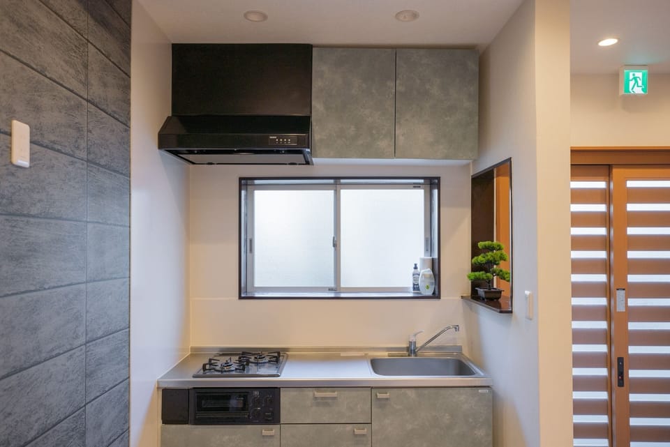 Comfort Cabin, Balcony | Private kitchen | Fridge, microwave, stovetop, electric kettle