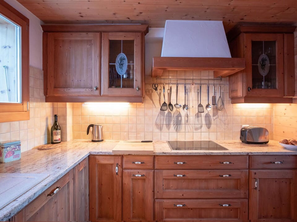 Cabinetry, Kitchen, Countertop, Flooring, Wood, Furniture, Interior Design, Kitchen Appliance, Drawer, Cupboard