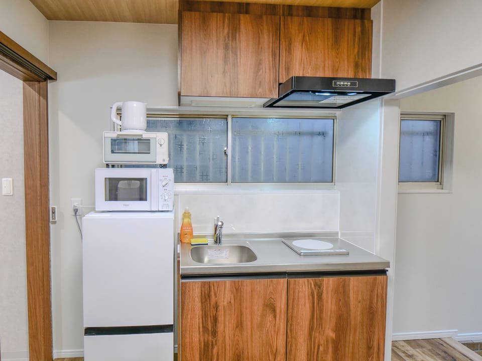 Apartment | Private kitchen | Fridge, microwave, stovetop, freezer