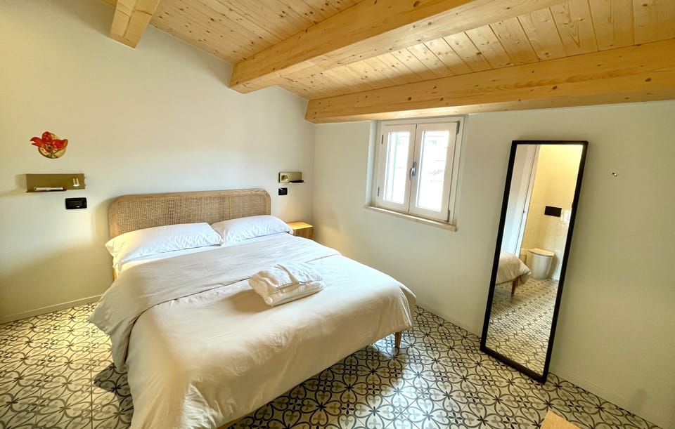 Classic Double or Twin Room | Free WiFi, bed sheets