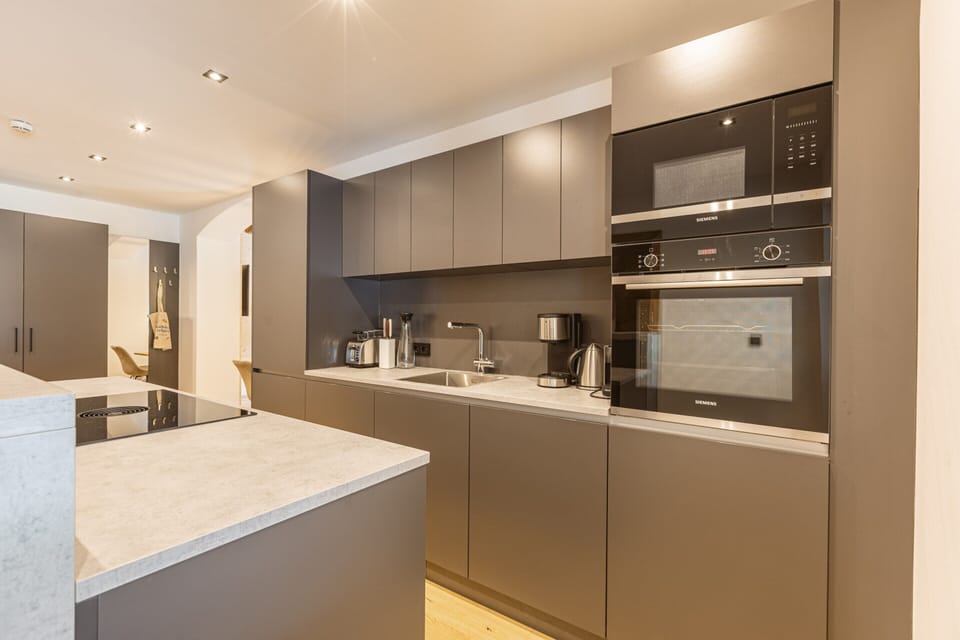 Apartment | Private kitchen | Cookware/dishes/utensils