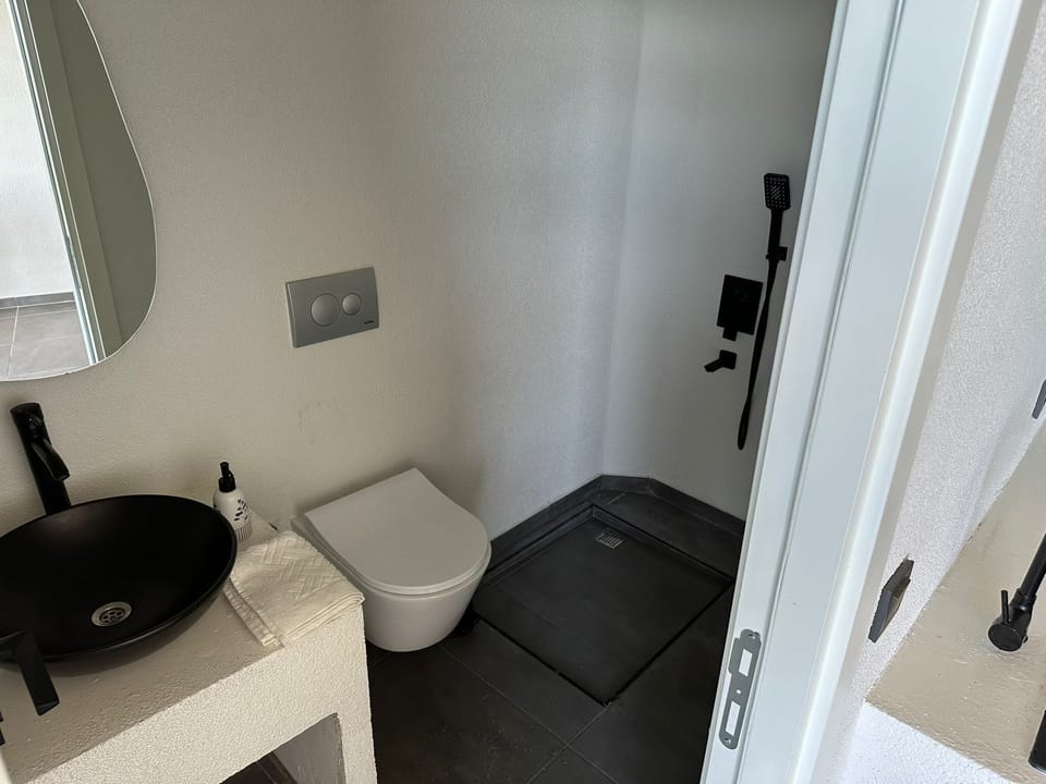 Exclusive Suite, Sea View | Bathroom | Shower