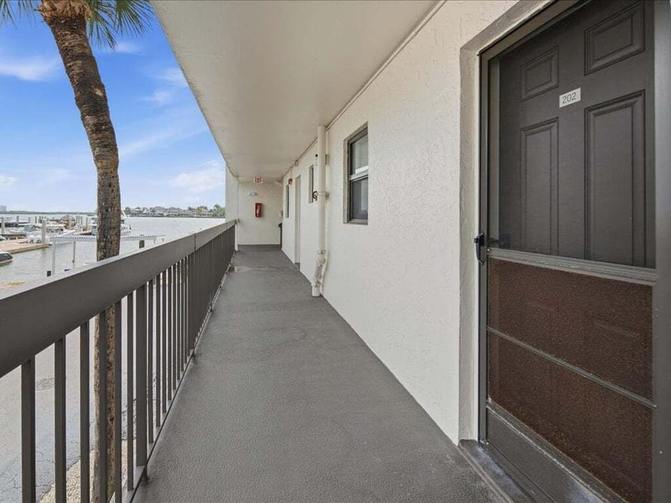 front entry walk way