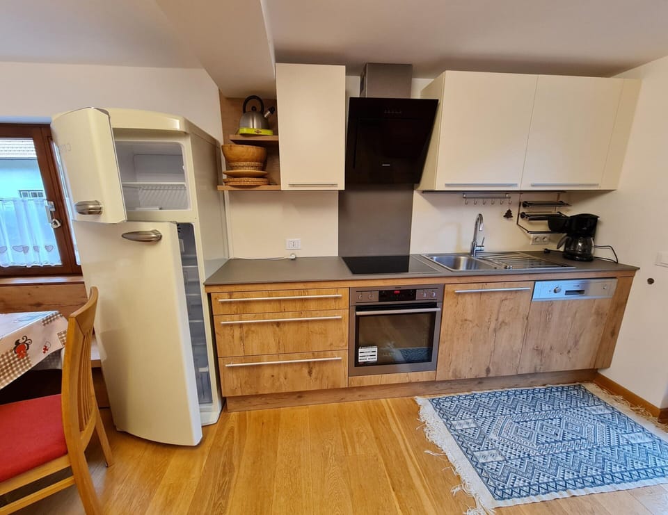 Apartment | Private kitchen | Fridge, oven, dishwasher, electric kettle