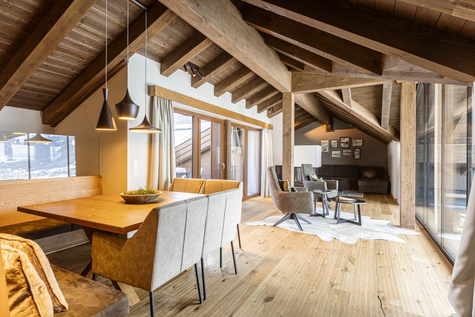 Apartment | Dining