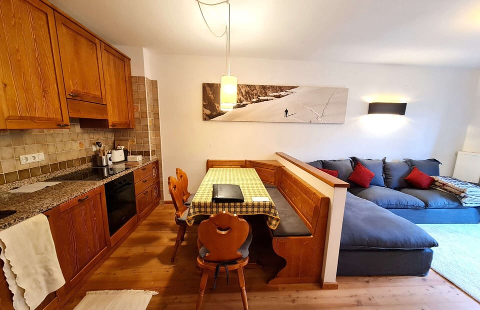 Apartment | Living room