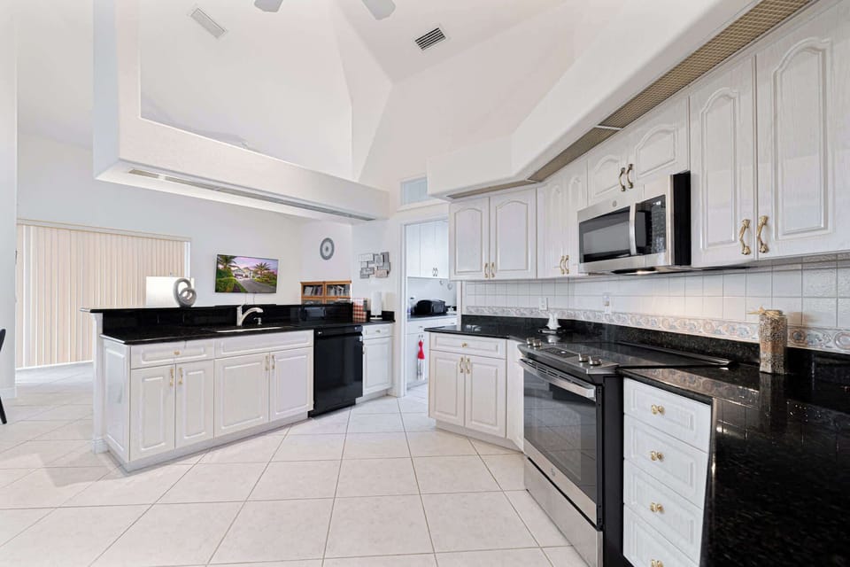 open kitchen 