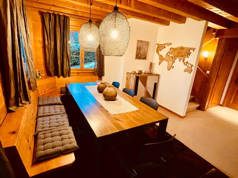 the dinning area 
