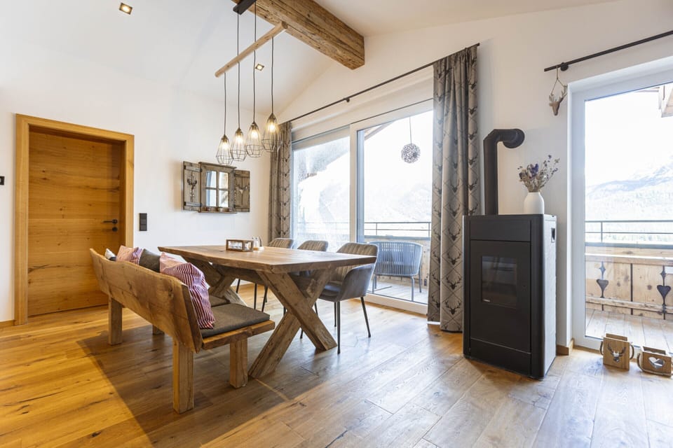 Apartment | Dining