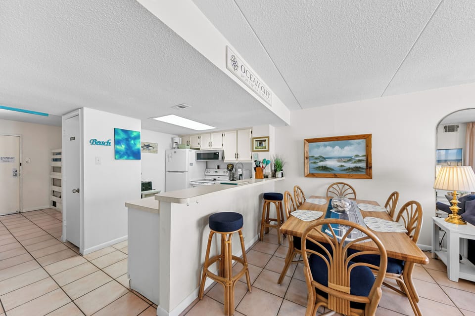 Grab a quick bite to eat before hitting the Beach at the Breakfast Bar.