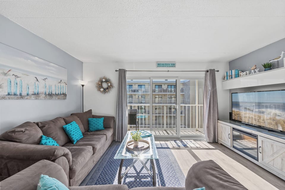 You’ll love relaxing in this beautiful and bright Living Area after a day of Family fun in the sun!