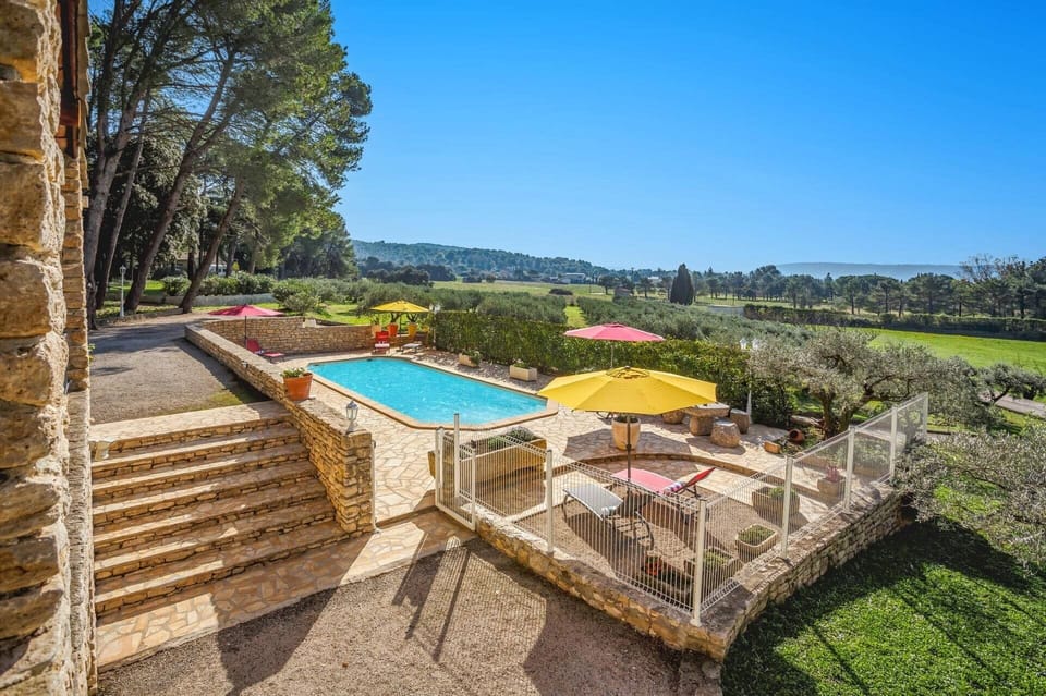 Villa Cheval Blanc image