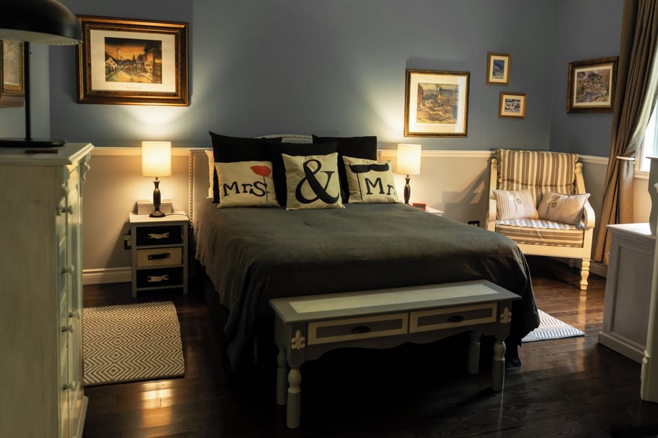 La Nordet | Blackout drapes, soundproofing, free WiFi