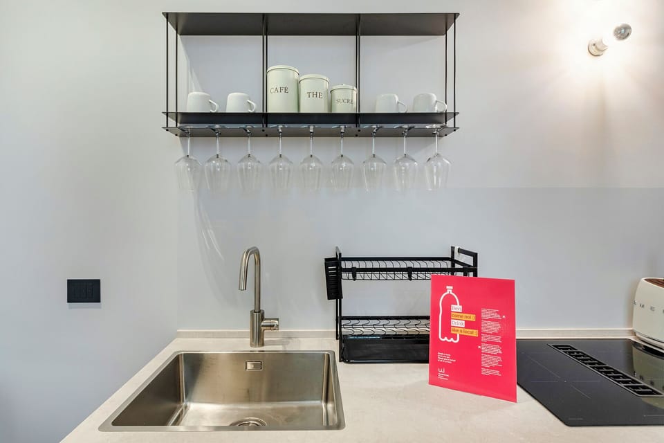Apartment | Private kitchen | Espresso maker, electric kettle