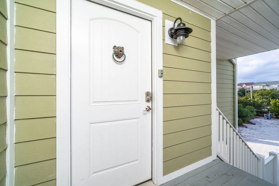 Door to the WEST side