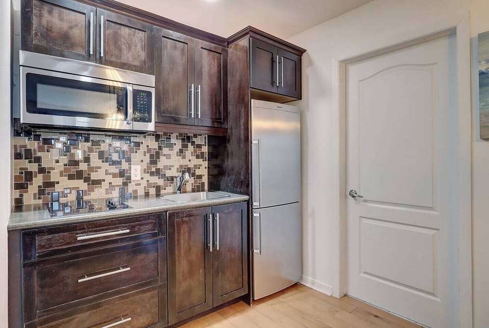 Kitchen area