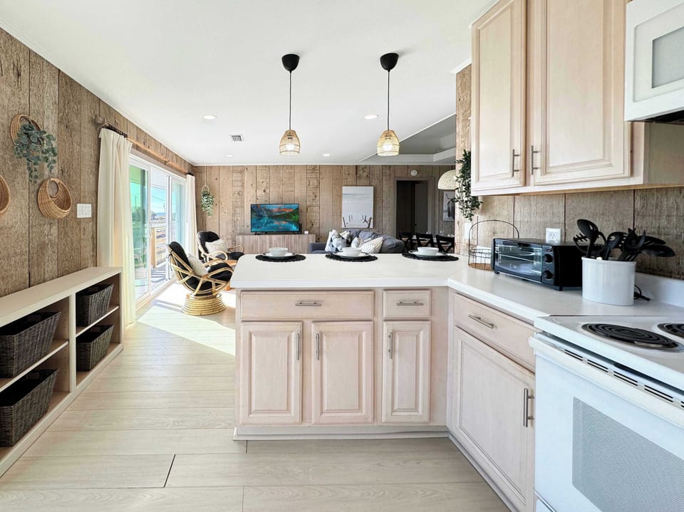 Fully equipped kitchen 