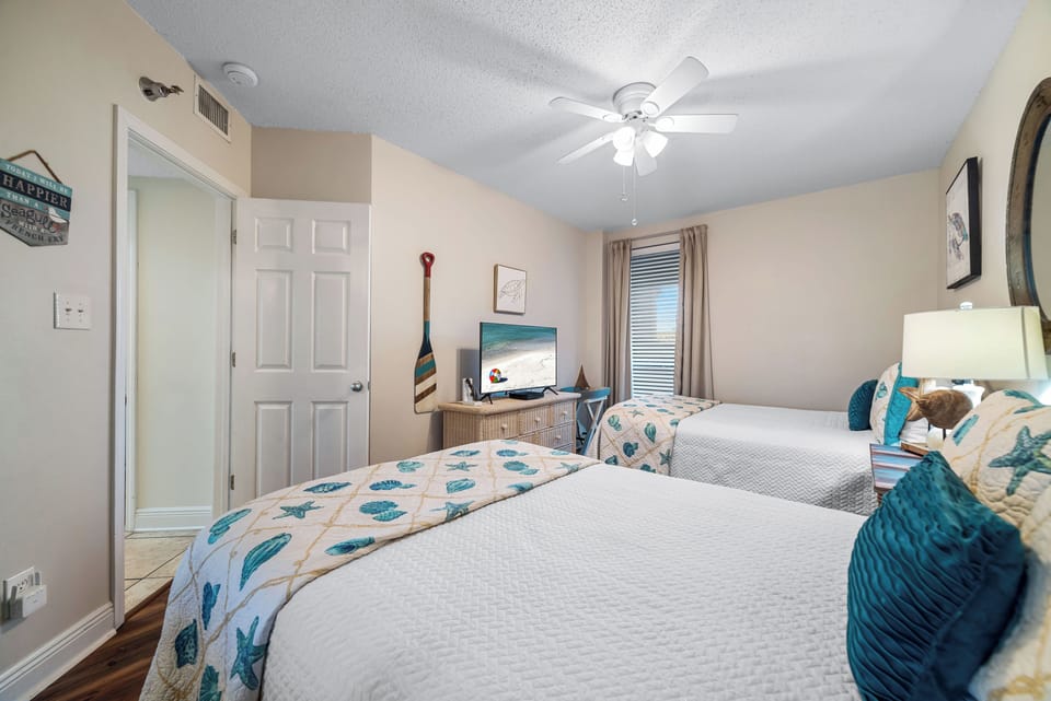 Guest bedroom