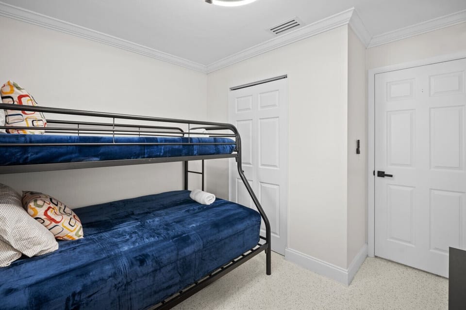 Bedroom 3 Bunk Bed with Queen on bottom
