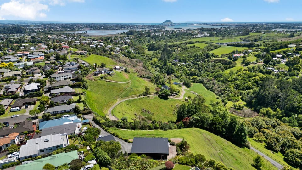 Perched on the Ohauiti hills, overlooking the city