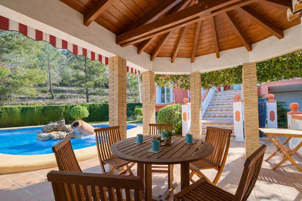 Outdoor dining area