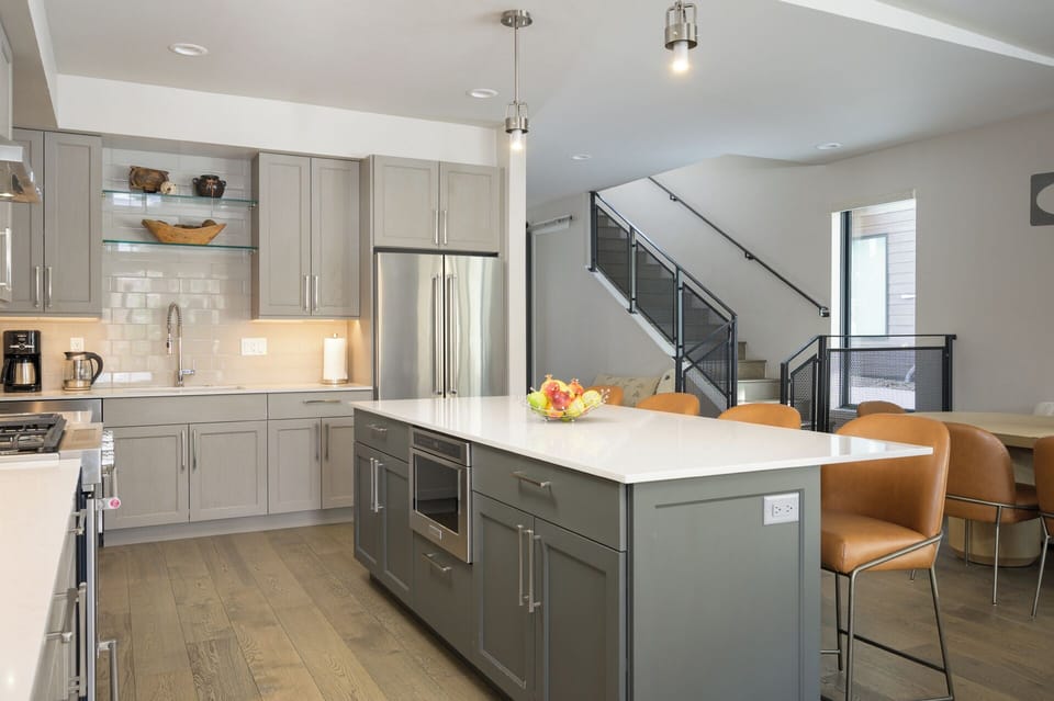 Tons of counter space in the fully equipped kitchen