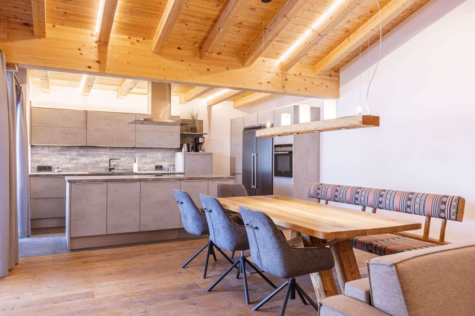 Apartment | Dining