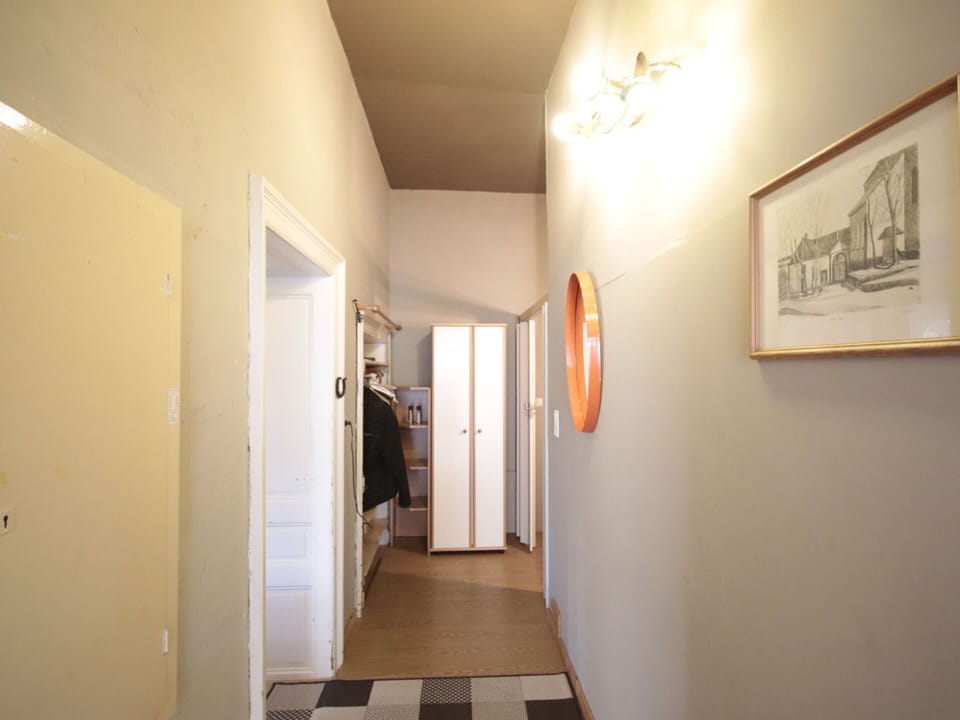Flooring, Floor, Wall, Wood, Ceiling, Interior Design, Lighting, Wood Flooring, Door, Brown