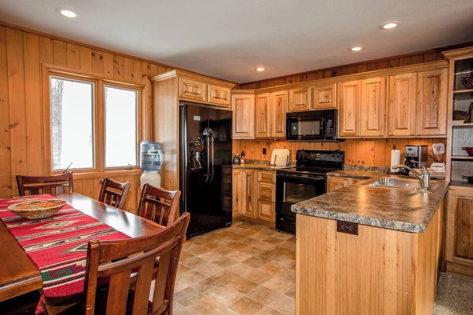 Kitchen - Main Level