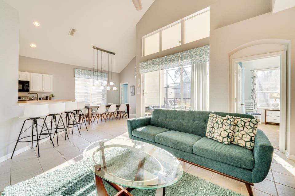 House (6 Bedrooms) | Interior