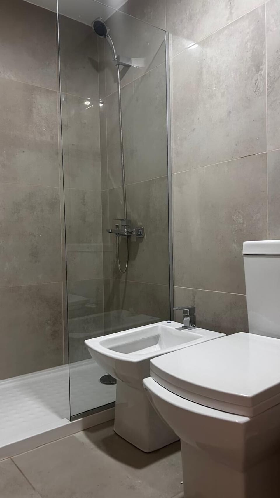 Classic Apartment, Patio, Courtyard View | Bathroom | Bidet, soap, shampoo, toilet paper