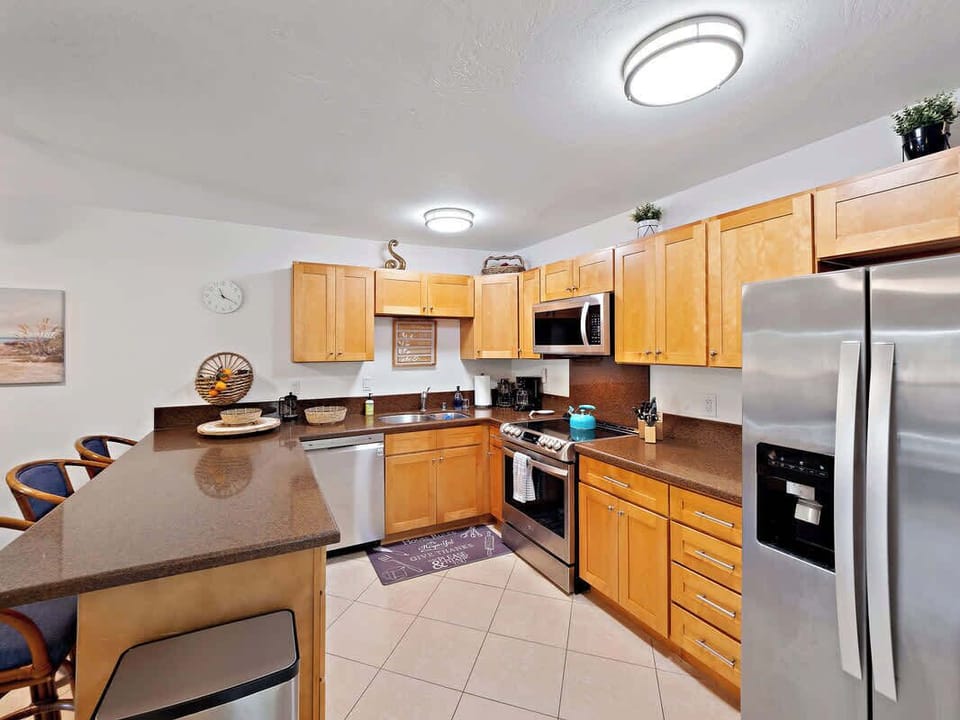 Fully stocked kitchen