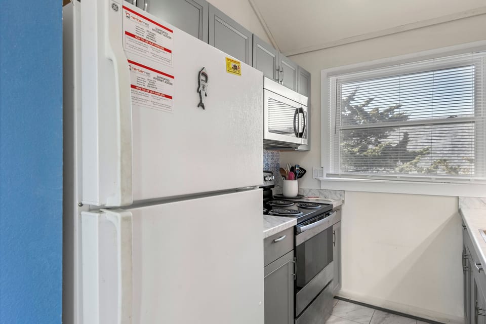 HIAV05: Crab Walk | Top Level Kitchen