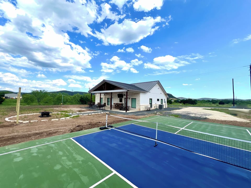 American Honey - Everyone will love the pickle ball court!