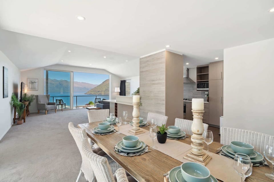 Fantastic views of the mountains and Lake Wakatipu from the huge living room