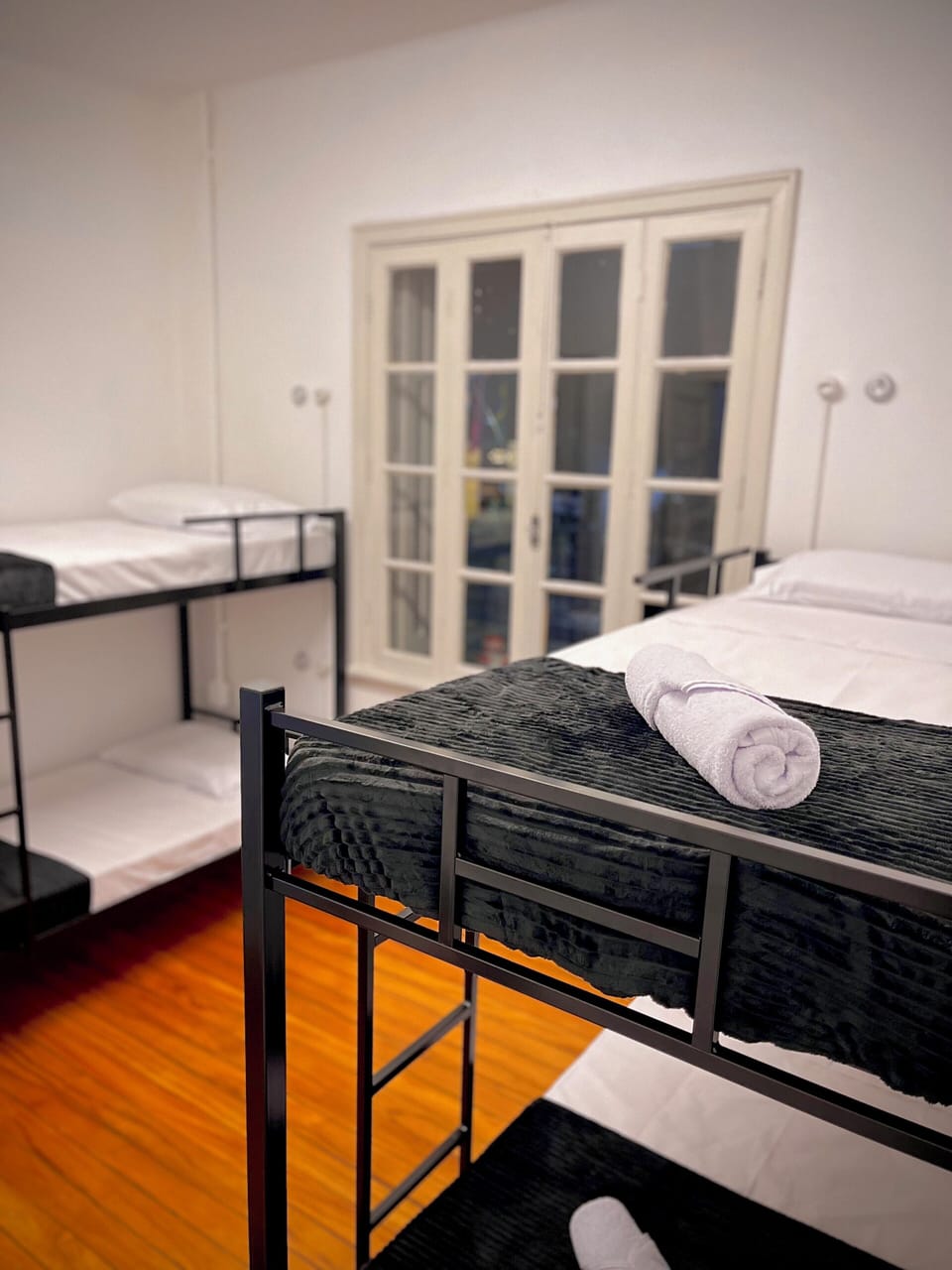 Cama em dormitório compartilhado de 4 camas | In-room safe, iron/ironing board, free WiFi, bed sheets