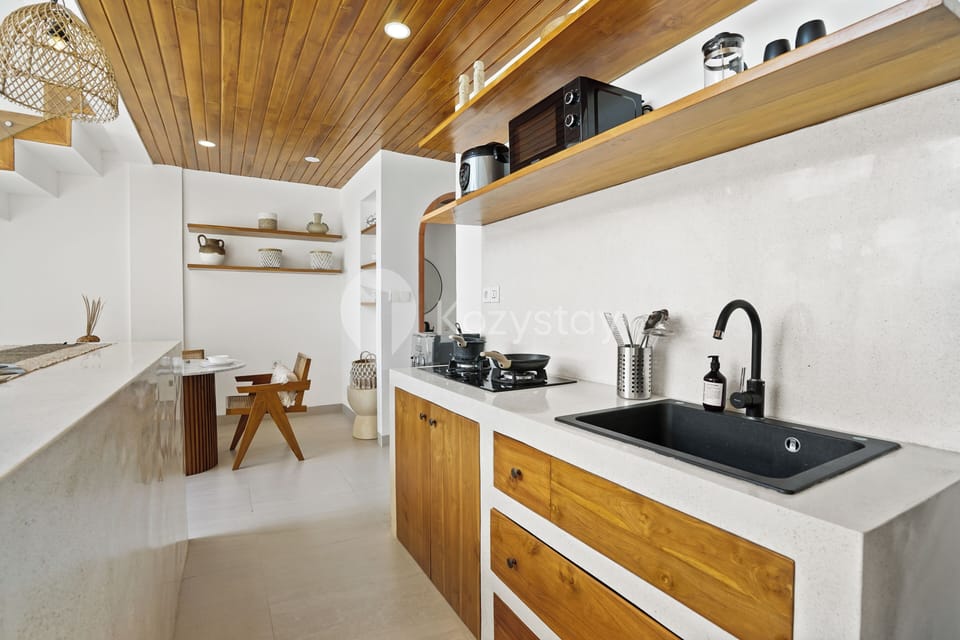Villa, 2 Bedrooms, Private Pool | Private kitchen | Electric kettle
